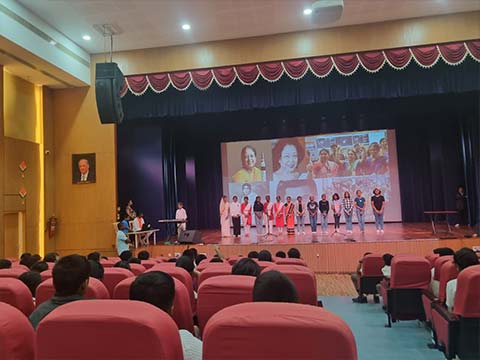 Assembly Grade 6C, 2024-2025 - 32