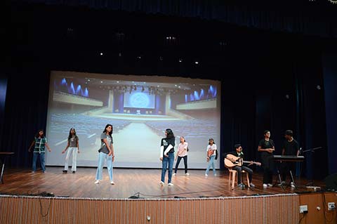 Assembly Grade 8C, 2024-2025 - 10